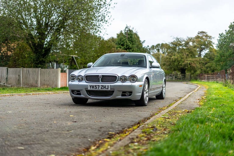 2007 Jaguar XJ XJ 2.7 TDVi Sovereign 4dr Auto SALOON DIESEL Automatic