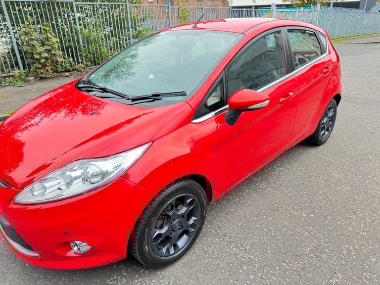 ( 2011 - DIESEL) FORD FIESTA TDCI 1.4*£20 TAX*MOT-1 YEAR *like vauxhall astra corsa focus mazda 2