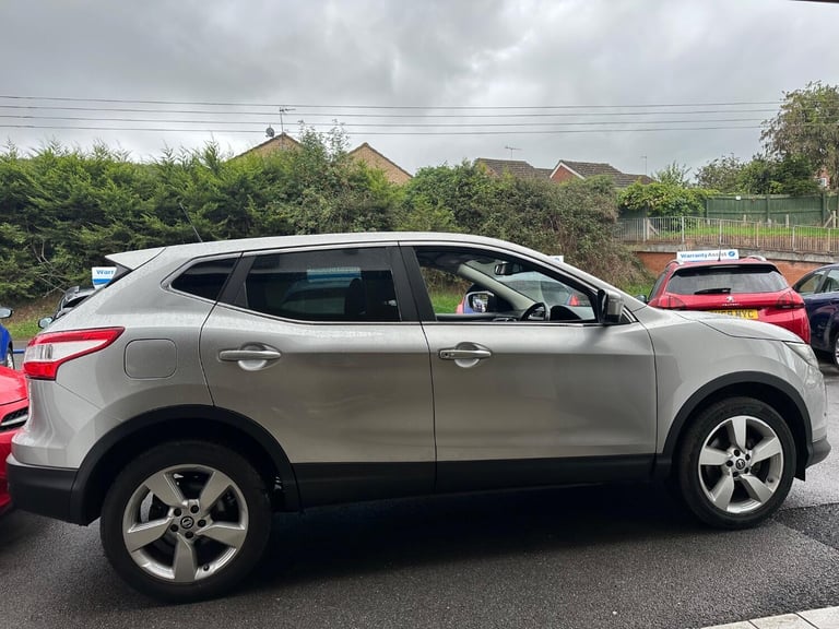 NISSAN QASHQAI 1.2 DIG-T n-tec Silver Manual Petrol 2015