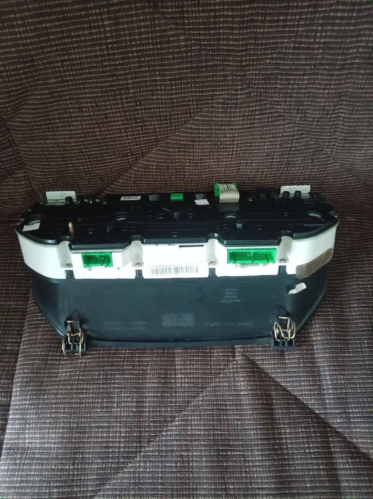 Volvo 850 T5 instrument cluster
