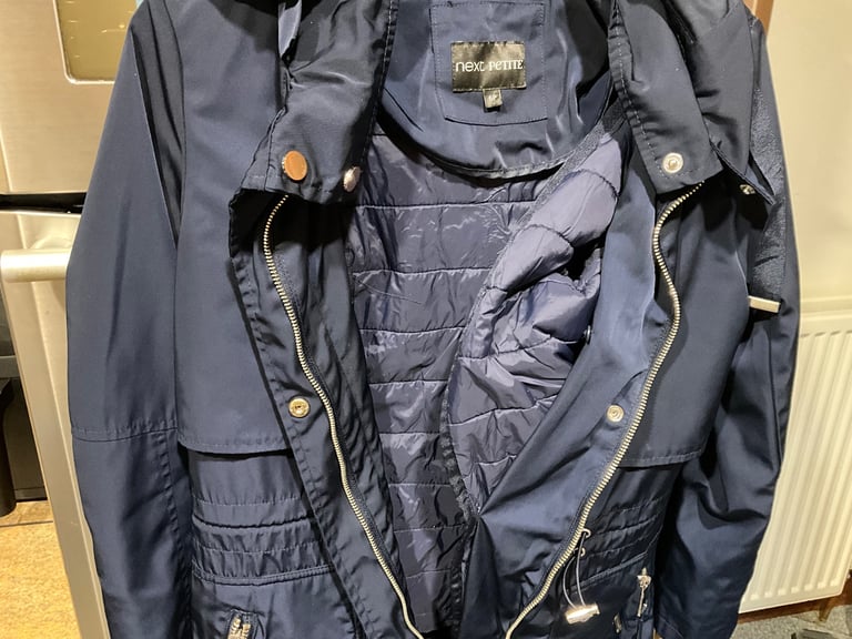 NEXT PETITE size 6 navy blue coat with removable waistcoat. IMMACULATE CLEAN CONDITION thanks 🙏 