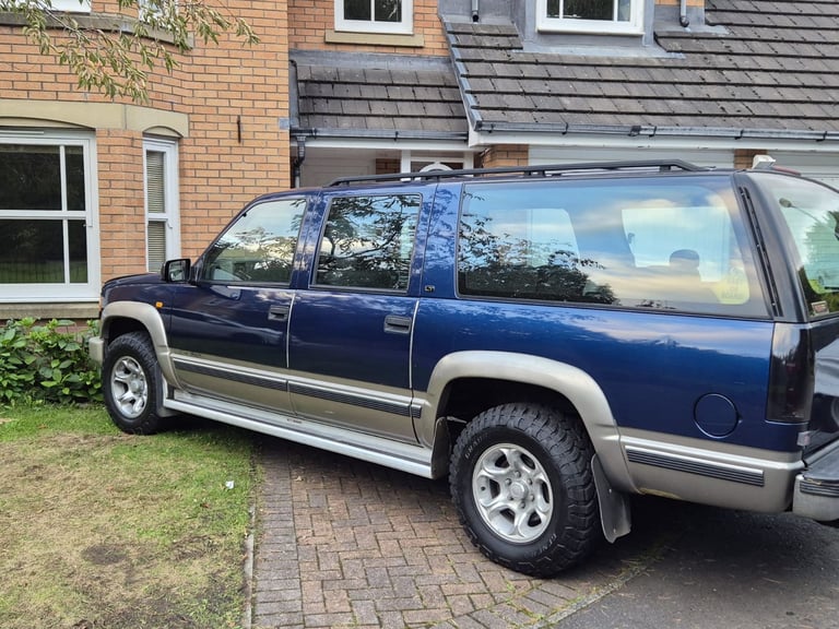 1999 Chevrolet Suburban for sale (Holden – rare Australian factory right hand drive model)