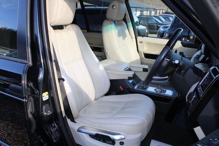2011 Land Rover Range Rover 4.4 TD V8 Autobiography Auto 4WD Euro 5 5dr ESTATE Diesel Automatic