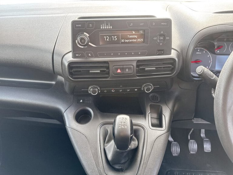 2020 Vauxhall Combo 2300 1.5 Turbo D 100ps H1 Sportive Van PANEL VAN DIESEL Manual