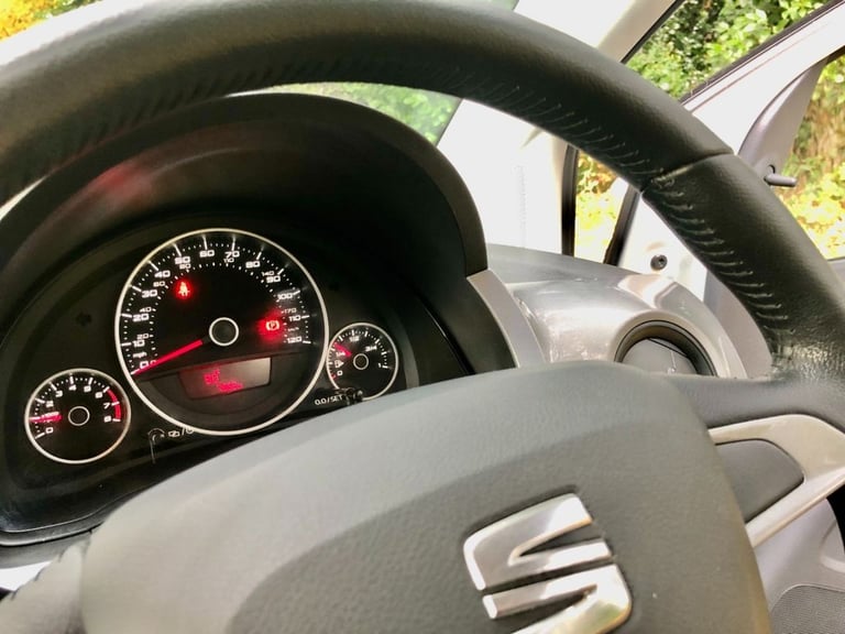 2015 SEAT Mii 1.0 12v I TECH Hatchback 3dr Petrol Manual Euro 5 (60 ps)-ONLY 7,400 MILES- Hatchba...