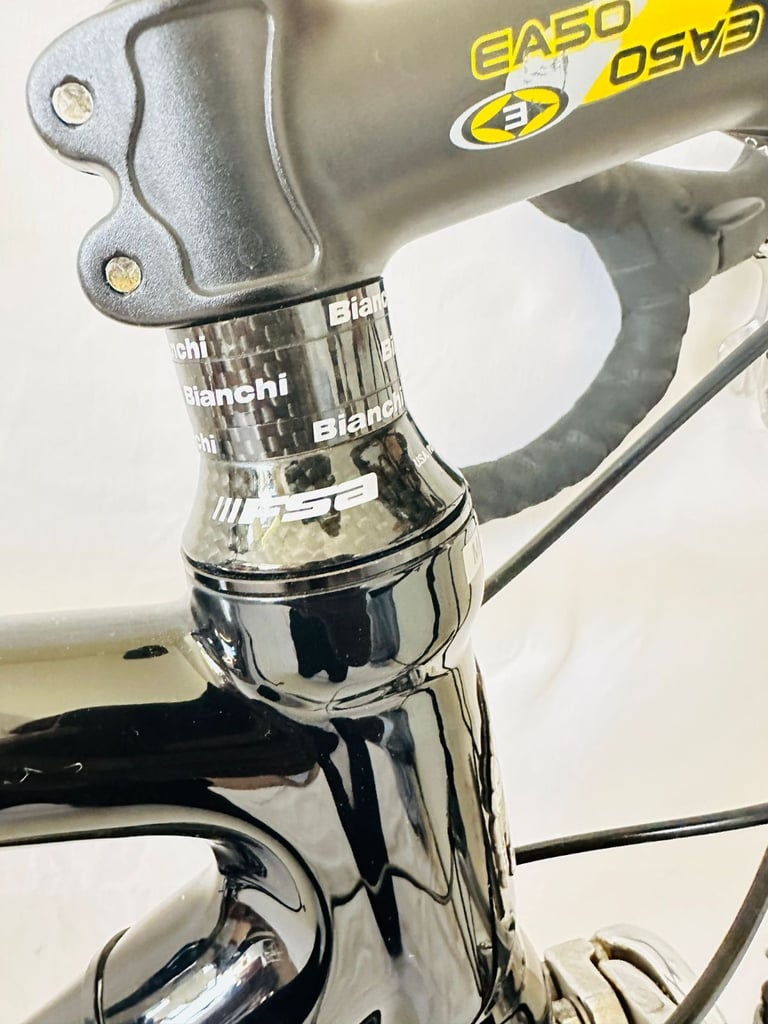 BIANCHI 928 Carbon Size/M Campagnolo Groupset Road Bike WARRANTY 