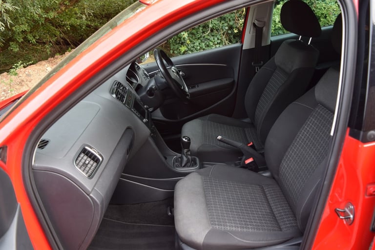 VOLKSWAGEN POLO 1.4 TDI BlueMotion Tech Match Red Manual Diesel 2016