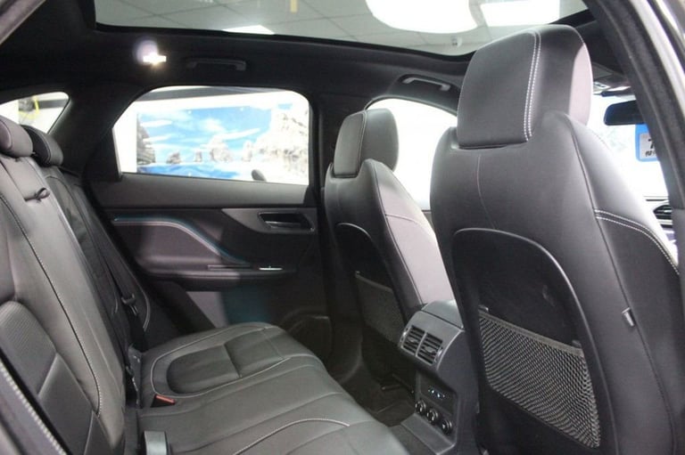 2019 68 JAGUAR F-PACE 3.0 D300 V6 S SUV 5DR DIESEL AUTO AWD EURO 6 (S/S) (300 PS