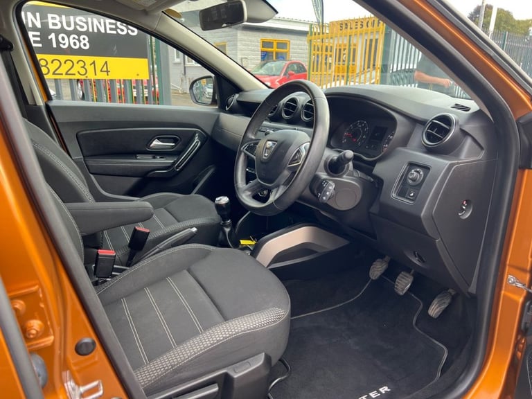 2018 Dacia Duster 1.6 SCe Prestige 5dr HATCHBACK PETROL Manual