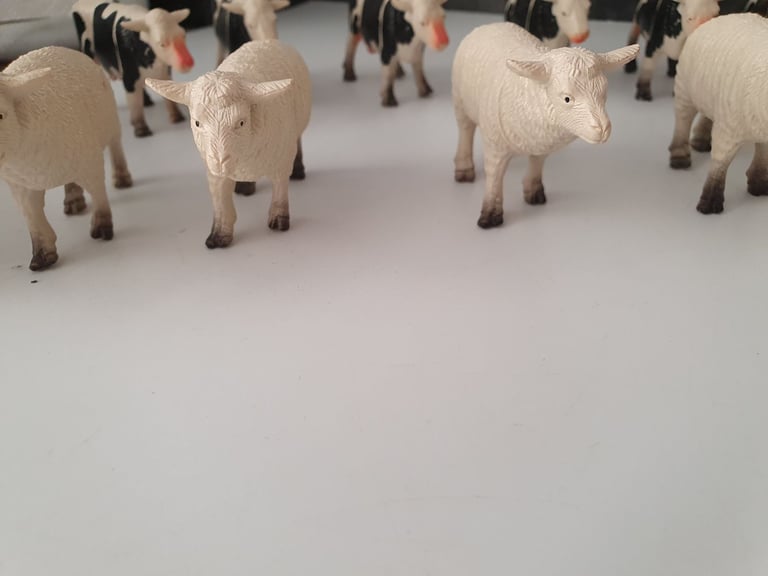 Toy Farm animals bundle 6 x sheep 9 x cows