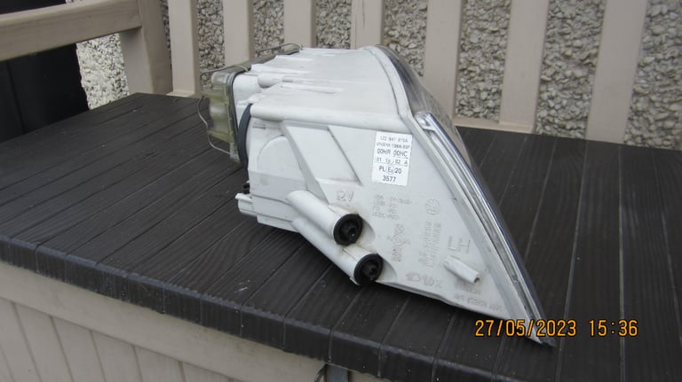 Passenger side headlight for mk 2 Skoda Octavia 