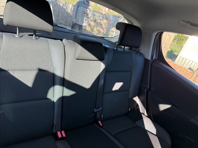 Ford, FOCUS, Hatchback, 2011, Manual, 1596 (cc), 5 doors