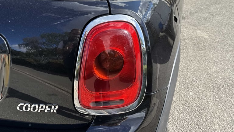 2017 MINI Hatch 1.5 Cooper Seven 3dr Auto Hatchback Petrol Automatic