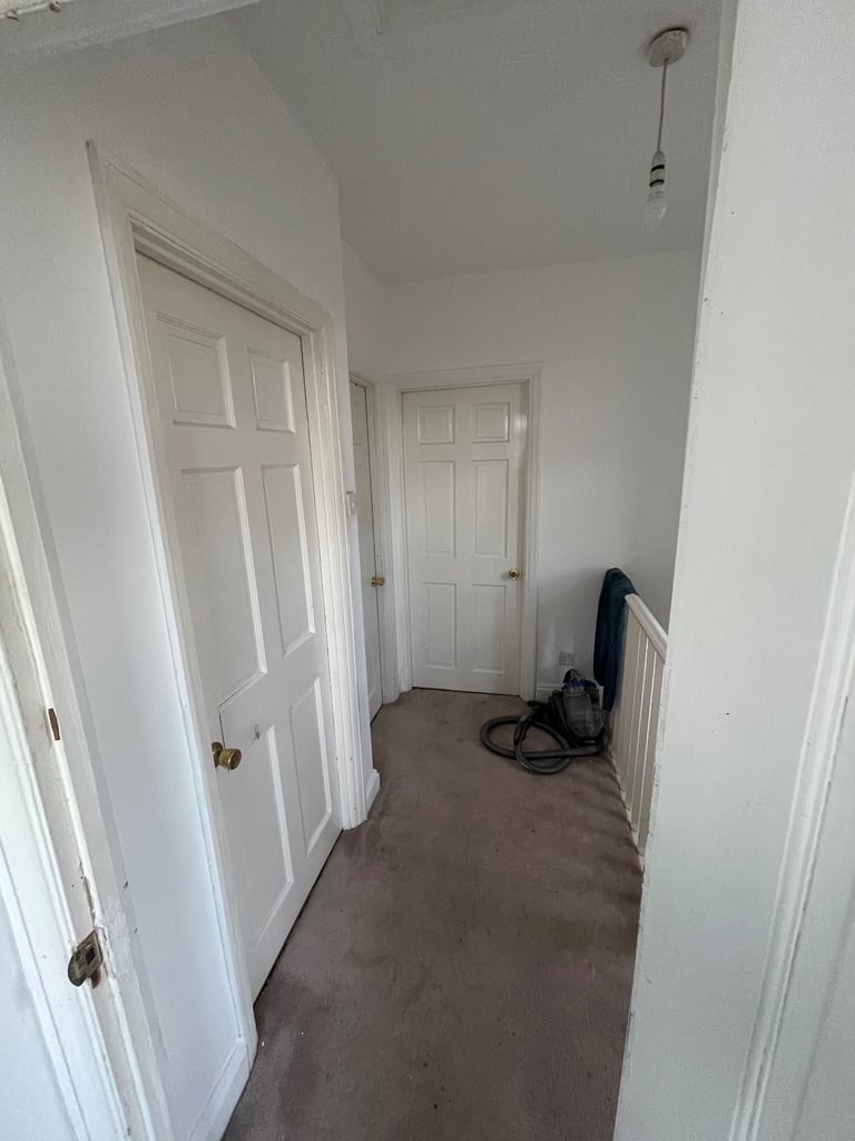 3 Bedroom House For Sale in Hounslow - £575,000