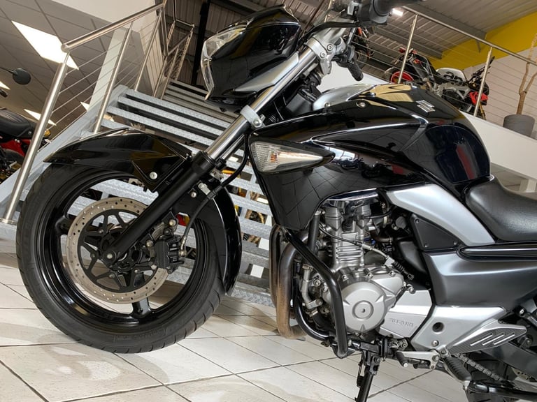 Suzuki GW Inazuma 250  2014