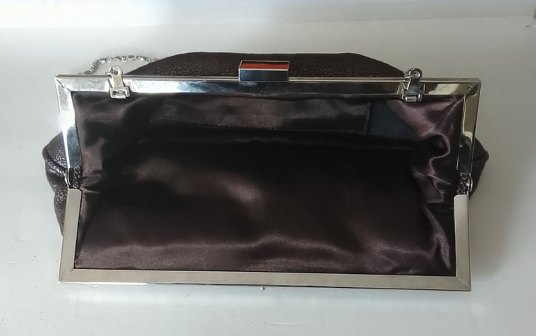 Handbags 
