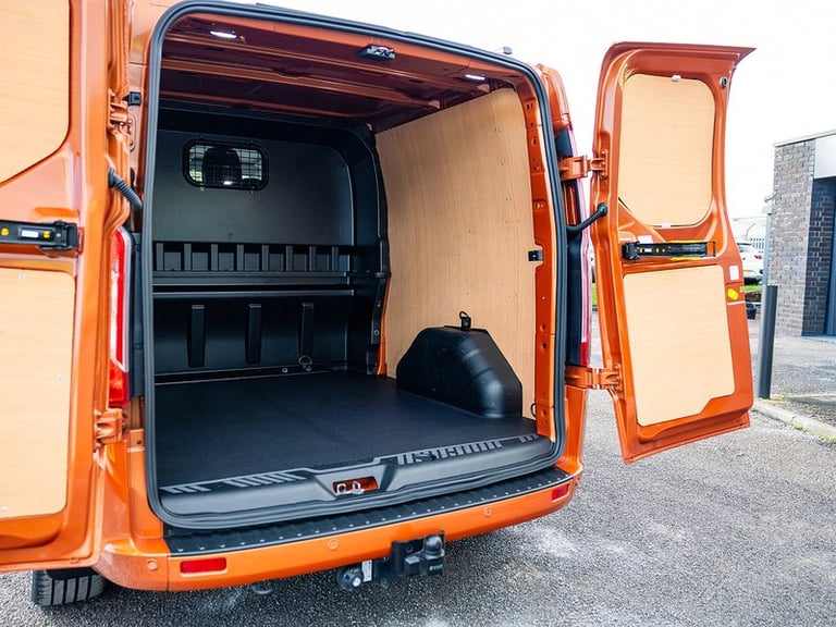 2022 Ford Transit Custom 2.0 EcoBlue 130ps Low Roof D/Cab Limited Van PANEL VAN DIESEL Manual