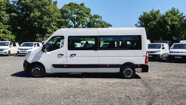2018 Renault Master 17 SEAT MINIBUS LWB MEDIUM ROOF LM35 145 PS With 6 speed Gearbox, Auto Ligh M...