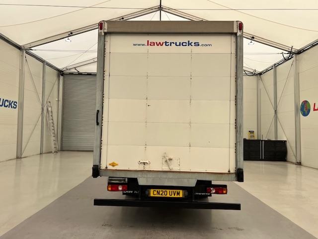 Mitsubishi Fuso Canter 7C18 Day Cab Box Van 