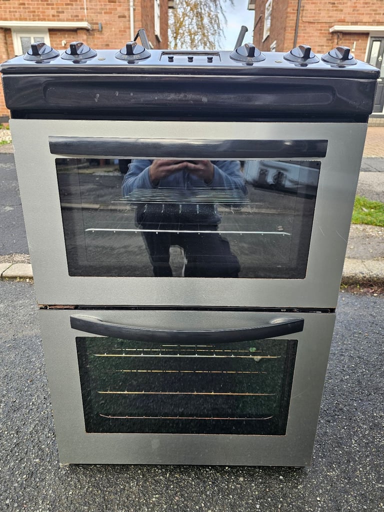 Zanussi 60 cm electric cooker install available today