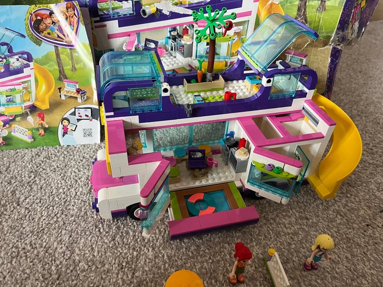 Lego friends bus