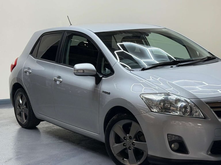 2012 Toyota Auris 1.8 VVT-h T Spirit CVT Euro 5 (s/s) 5dr Hatchback Hybrid Automatic
