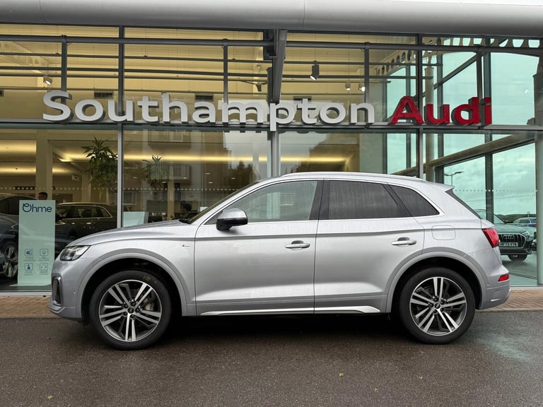  Audi Q5 2.0 TFSIe 55 Competition SUV 5dr Petrol Plug-in Hybrid S Tronic quattro Eur Petrol/Elect...