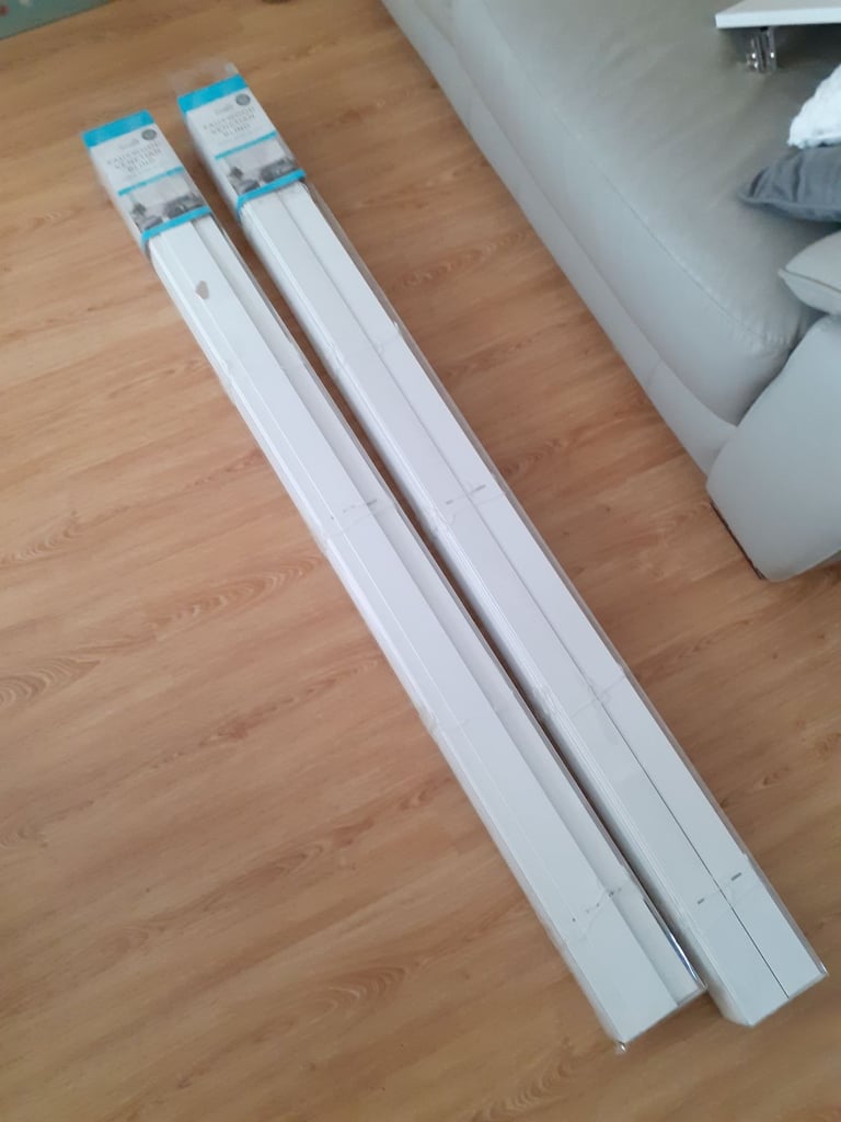 Dunelm venetian blinds  150cm width 160cm drop