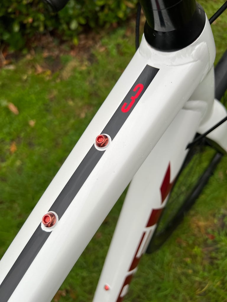 Trek Domane AL3 Disc - Endurance / Road / Gravel Bike - Carbon Forks - 54cm