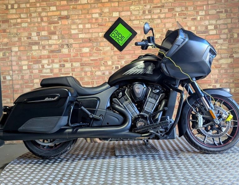 image for INDIAN CHALLENGER DARK HORSE 5K MILES. LOVELY CONDITION. NEW MOT. SERVICE HISTOR