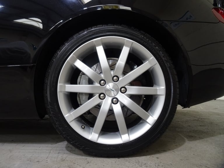 Aston Martin DB9 V12 Touchtronic Automatic *ULTRA LOW MILEAGE*ONLY 32000 MILES*