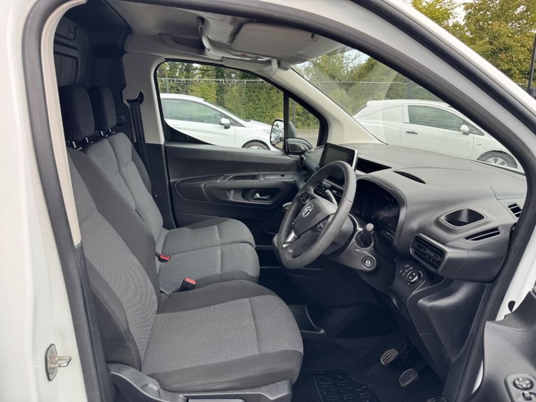 2021 Vauxhall Combo 1.5 Turbo D 2300 Sportive Panel Van 6dr Diesel Manual L2 H1 Euro 6 (100 ps) P...