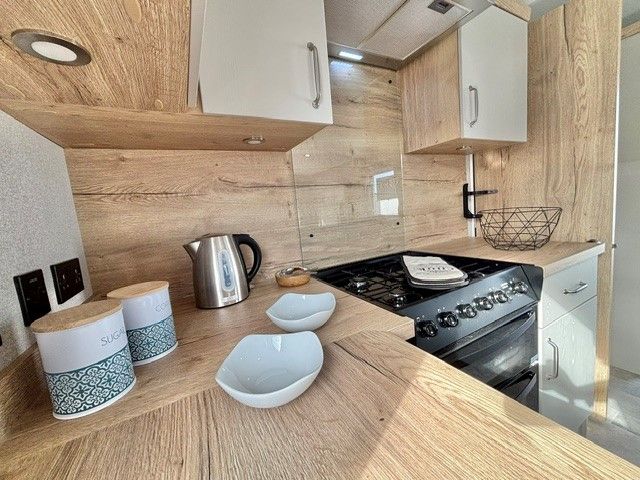 BRAND NEW STATIC CARAVAN FOR SALE AT BROADLAND SANDS HOLIDAY PARK - 11.5 MONTH OWNER SEASON