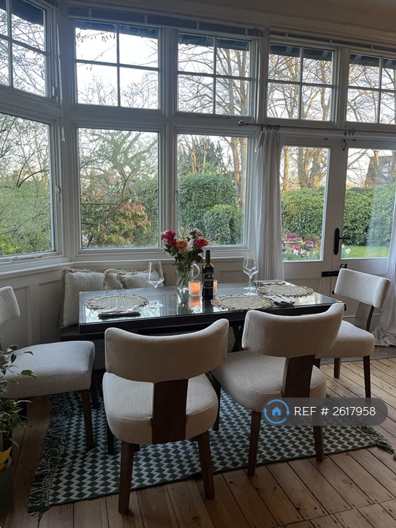 2 bedroom flat in St.Mary's Road, Leeds, LS7 (2 bed) (#2617958)