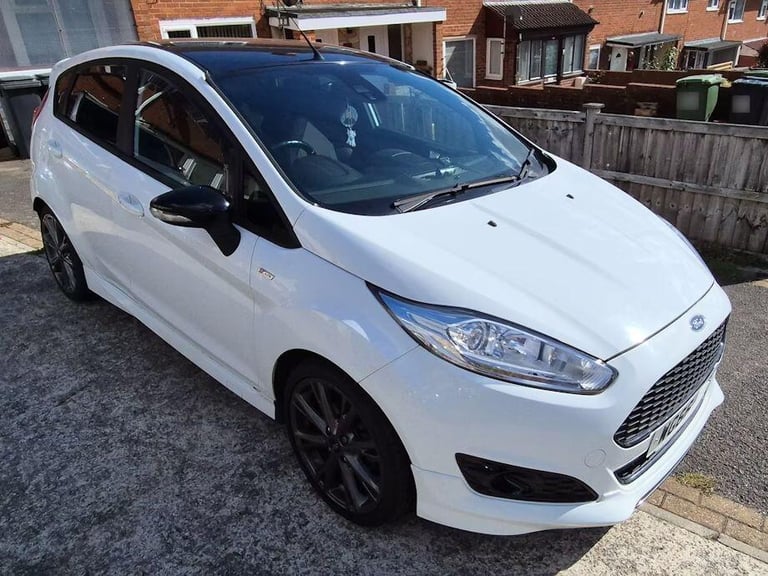 image for 2016 Ford Fiesta 1.0T EcoBoost ST-Line Euro 6 (s/s) 5dr Petrol