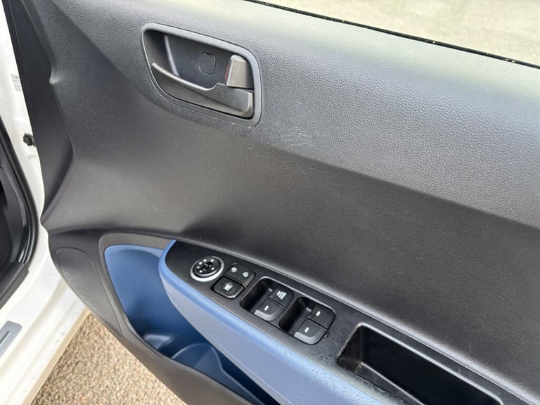 2014 Hyundai i10 1.2 SE Hatchback 5dr Petrol Auto Euro 5 (87 ps) Hatchback Petrol Automatic