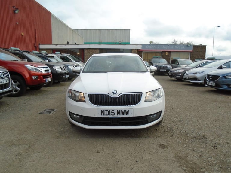 2015 Skoda Octavia 1.6 TDI Elegance Euro 5 (s/s) 5dr Diesel
