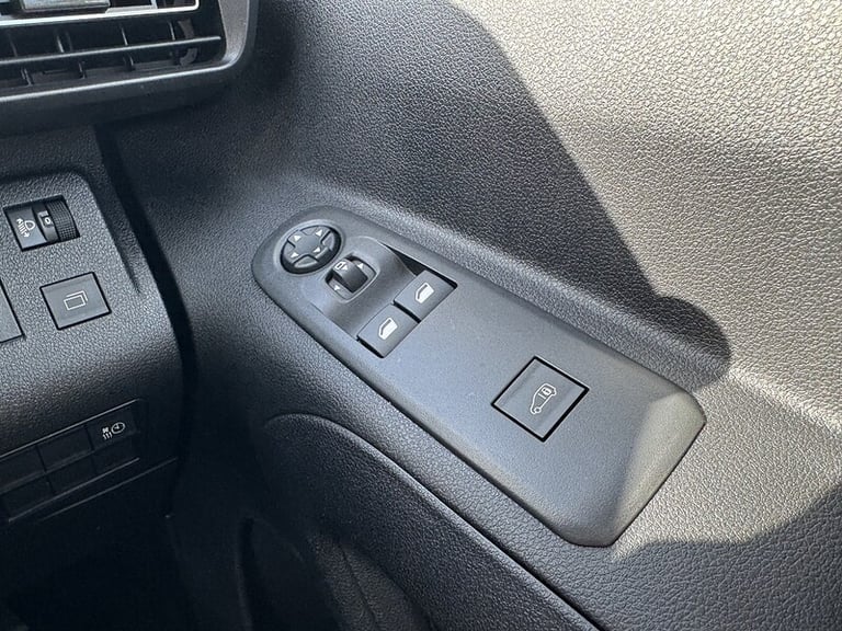 2024 Citroen Berlingo 136ps Driver 52kWh with Air Con, Sat Nav, Rev Cam &amp; Cruise Control Pane...