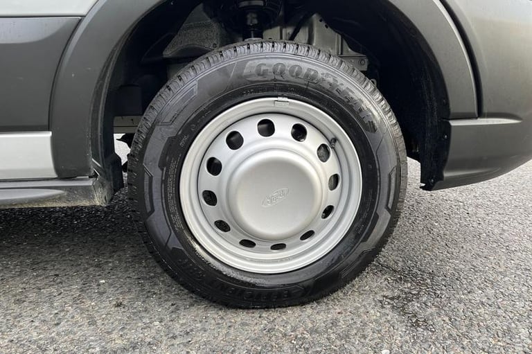 2025 Ford Transit 460 Trend L4 H3 ELWB High Roof 18 Seat Minibus RWD 2.0 EcoBlue 130ps, MANUA Min...