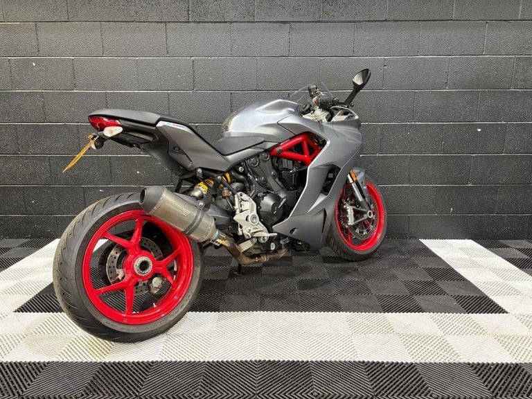 2019 69 DUCATI SUPERSPORT 937 SUPER SPORTS PETROL MANUAL EURO 4 (110 PS)