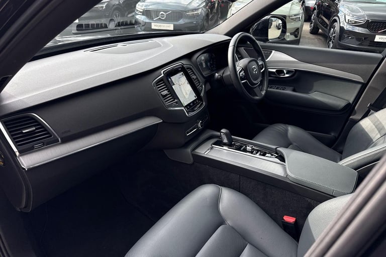 2021 Volvo XC90 2.0 B5 MHEV Momentum SUV 5dr Diesel Hybrid Auto 4WD Euro 6 (s/s) (235 ps) ESTATE ...
