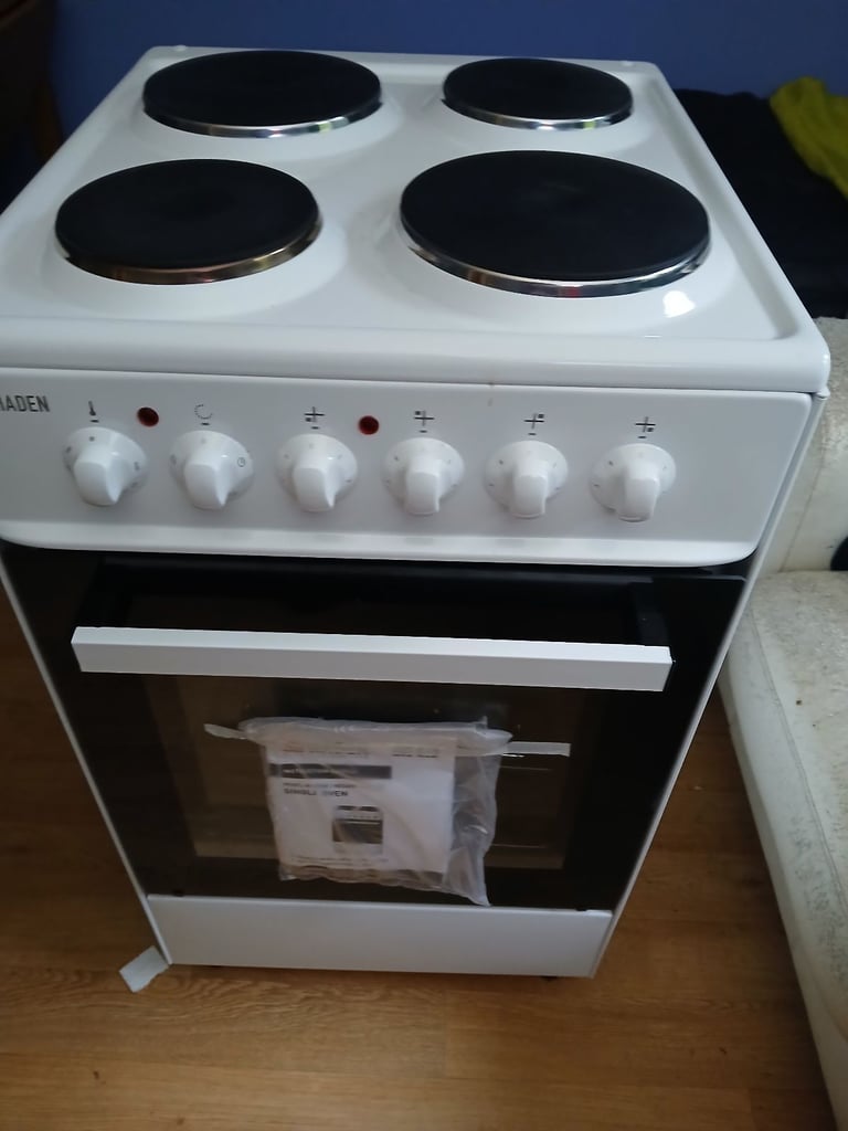 image for Cooker Electric *QUICK SALE* Only £75  50cm X 60cm Standard Height