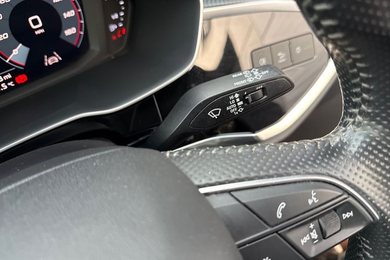 2019 Audi Q3 1.5 TFSI CoD 35 S line Euro 6 (s/s) 5dr SUV PETROL Manual