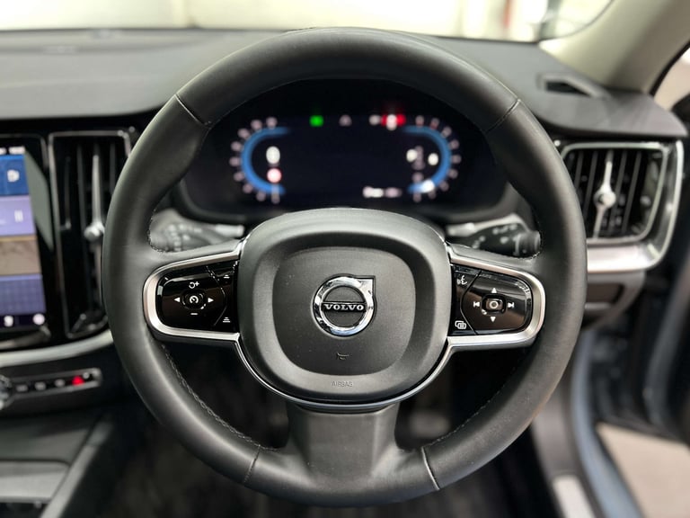 2023 Volvo V60 2.0 V60 Ultimate B4 MHEV Auto 5dr Estate Hybrid Automatic