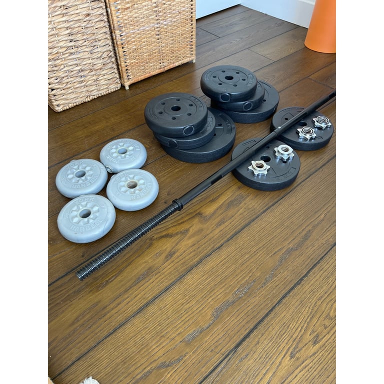 Weight Plates (inc York) & Barbell