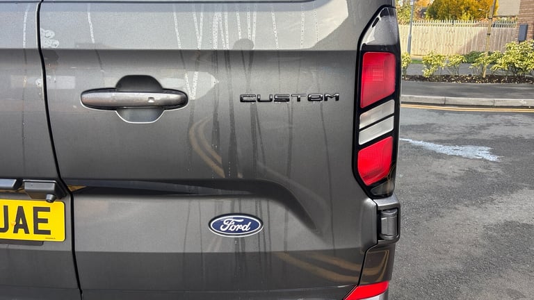 2025 Ford Transit Custom 320 L2 Diesel Fwd 2.0 EcoBlue 136ps H1 Double Cab Van Limited Auto Crew ...