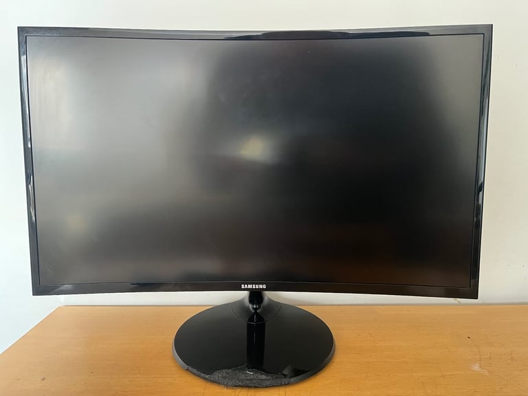 Samsung 27’ curved Monitor 