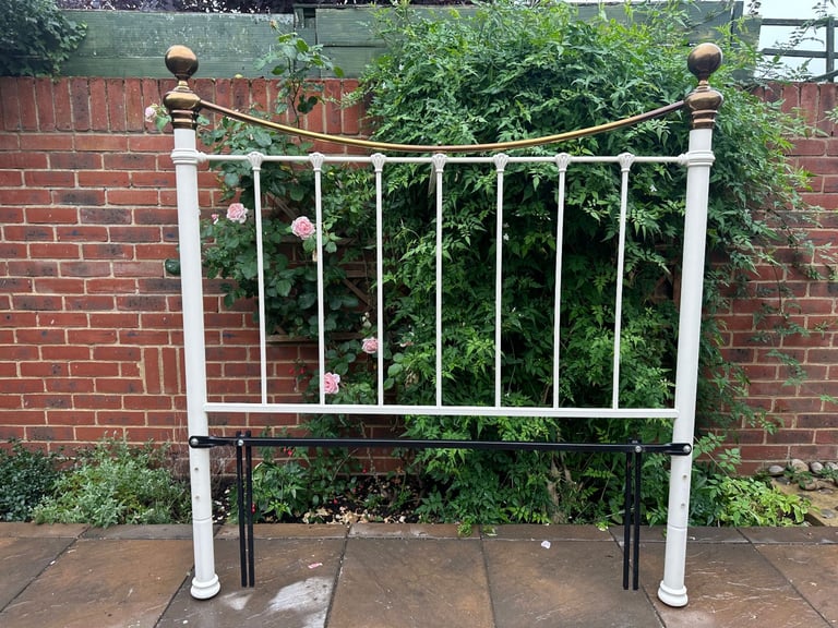 Stunning Victorian Style Cast Iron & Brass Double Size Headboard – Superb Condition