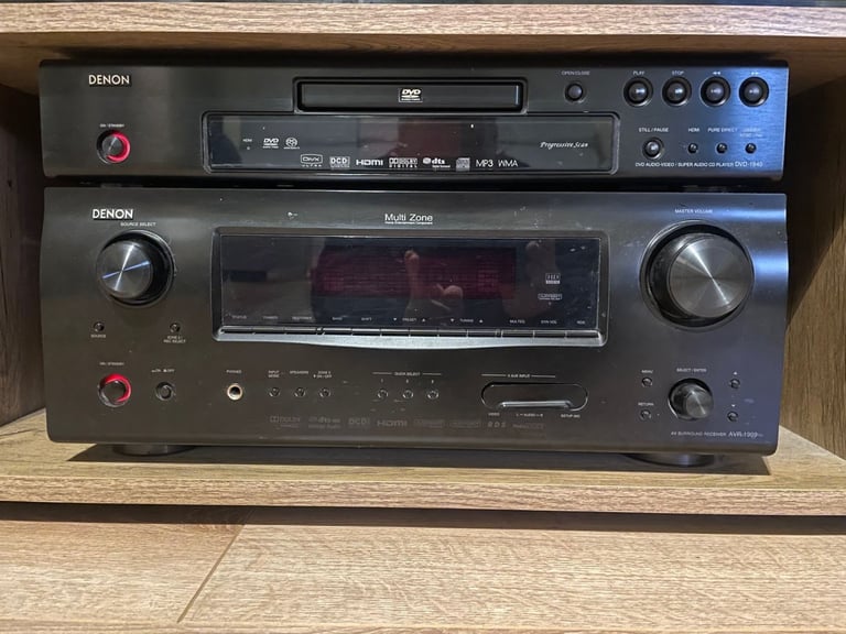 Denon Home Cinema System With 5 Spickers. 