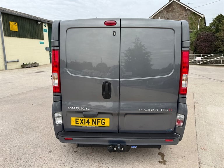 2014 Vauxhall Vivaro 2.0CDTI [115PS] Sportive Van 2.7t Tecshift Euro 5 PANEL VAN DIESEL Semi Auto...